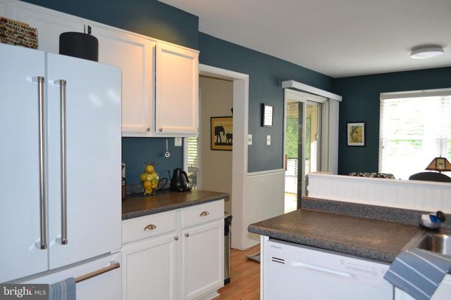 216 COUNTY CLAIRE LN, Aston, PA 19014