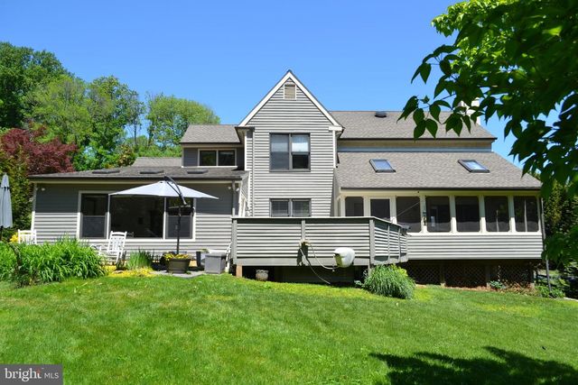 216 COUNTY CLAIRE LN, Aston, PA 19014