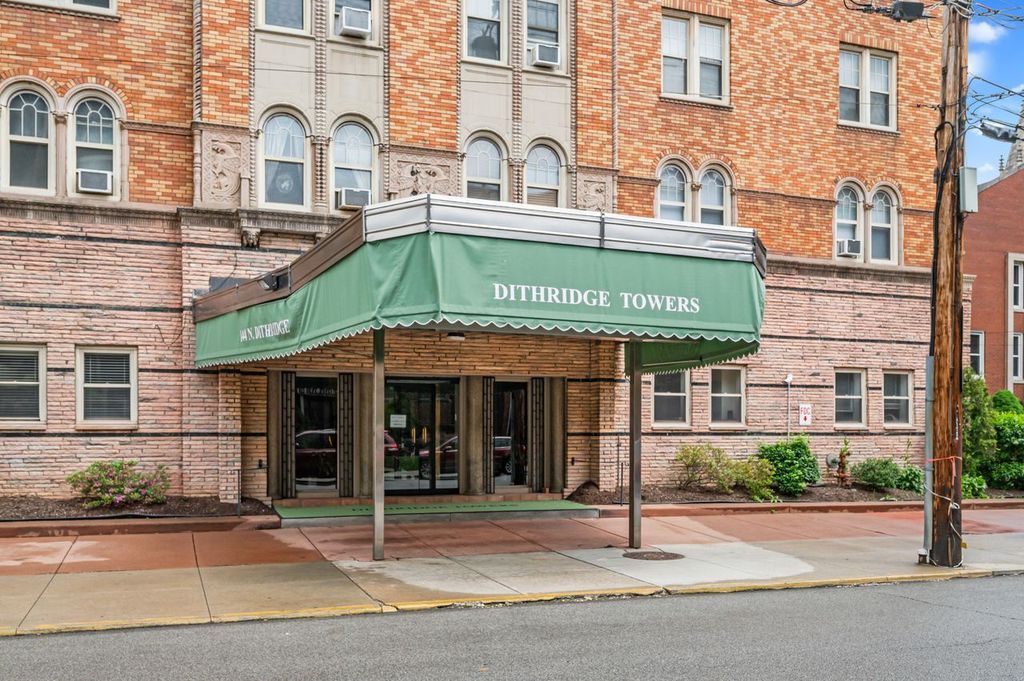 144 N Dithridge STREET 809, Oakland, PA 15213