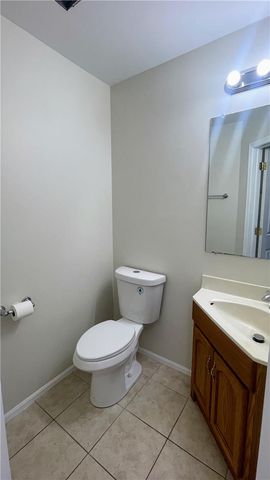 8104 Heritage Drive, Lower Macungie Twp, PA 18011