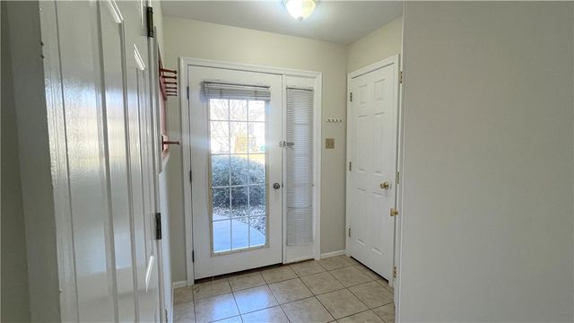 8104 Heritage Drive, Lower Macungie Twp, PA 18011