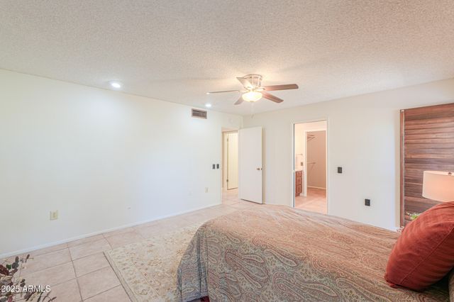 17801 N BOSWELL Boulevard, Sun City, AZ 85373