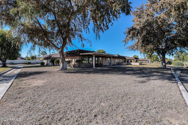 17801 N BOSWELL Boulevard, Sun City, AZ 85373