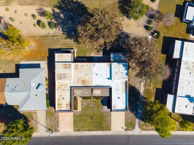 17801 N BOSWELL Boulevard, Sun City, AZ 85373