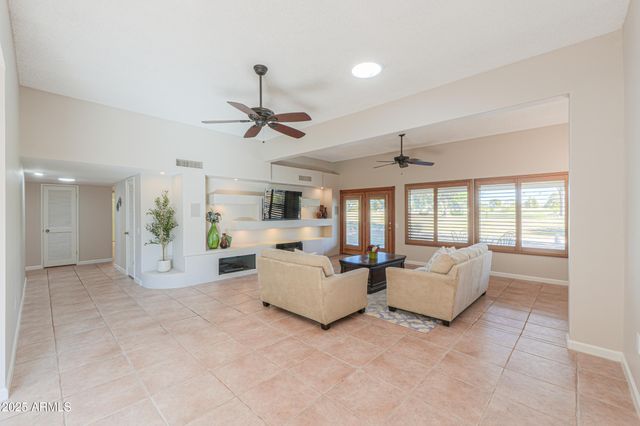 17801 N BOSWELL Boulevard, Sun City, AZ 85373