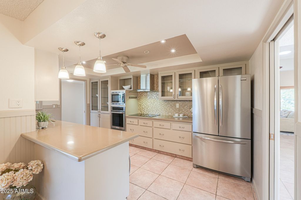 17801 N BOSWELL Boulevard, Sun City, AZ 85373 — photo 3