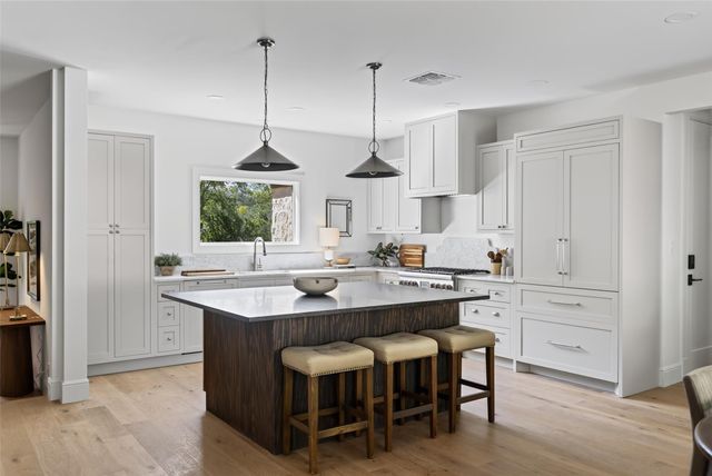 6702 Vireo CV, Austin, TX 78746