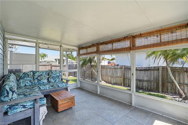 17179 Lee RD, Fort Myers, FL 33967