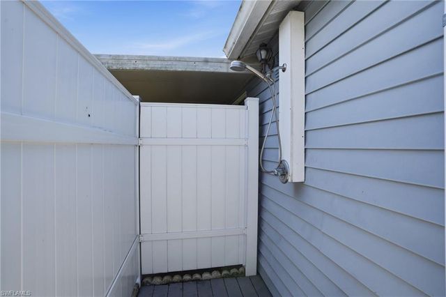 17179 Lee RD, Fort Myers, FL 33967