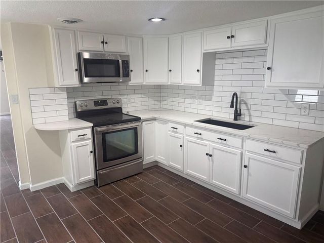 3548 Wood Avenue, Kansas City, KS 66102