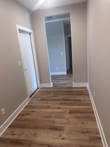 135 S Heritage Way, Andover, KS 67002