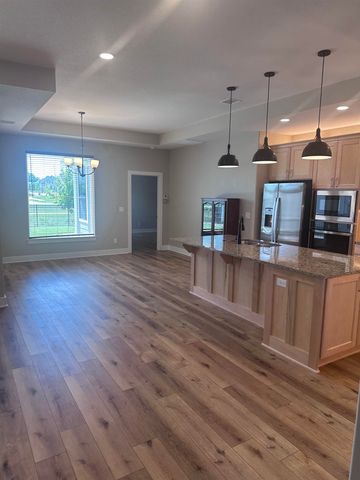 135 S Heritage Way, Andover, KS 67002