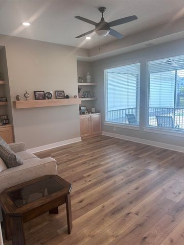 135 S Heritage Way, Andover, KS 67002