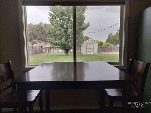 335 NW 19th St S, Ontario, OR 97914
