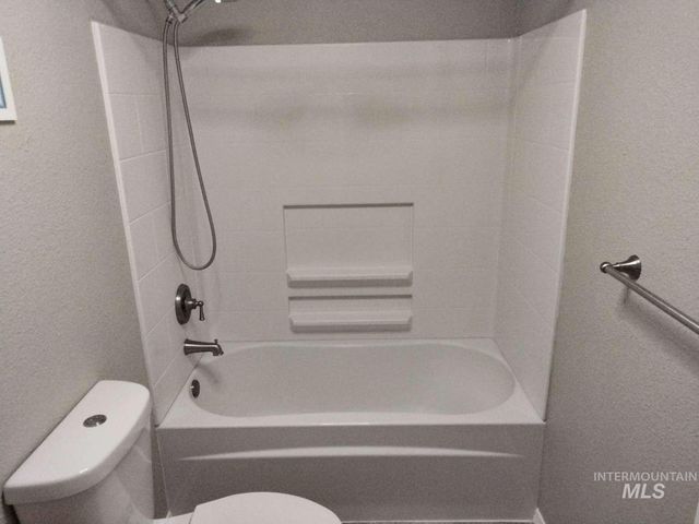335 NW 19th St S, Ontario, OR 97914