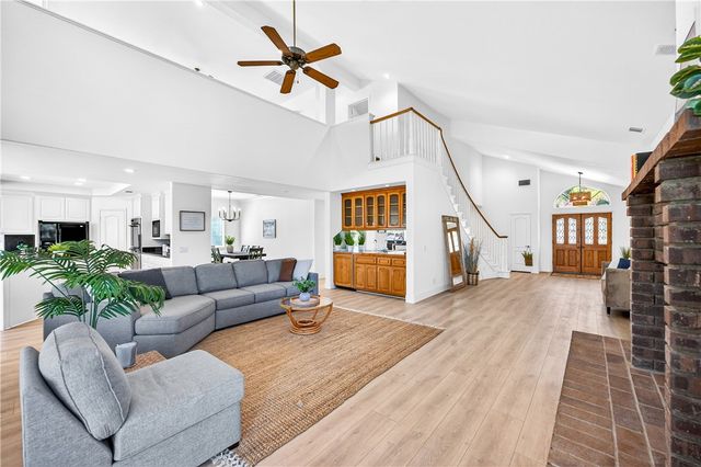 24140 Cruise Circle, Canyon Lake, CA 92587