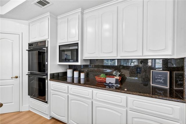 24140 Cruise Circle, Canyon Lake, CA 92587