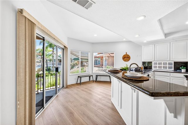 24140 Cruise Circle, Canyon Lake, CA 92587