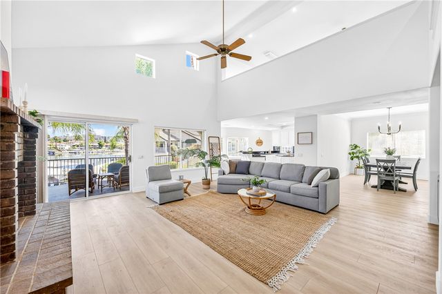 24140 Cruise Circle, Canyon Lake, CA 92587