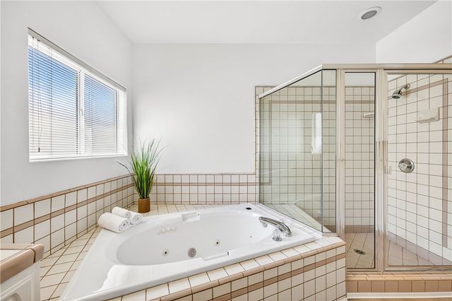 24140 Cruise Circle, Canyon Lake, CA 92587