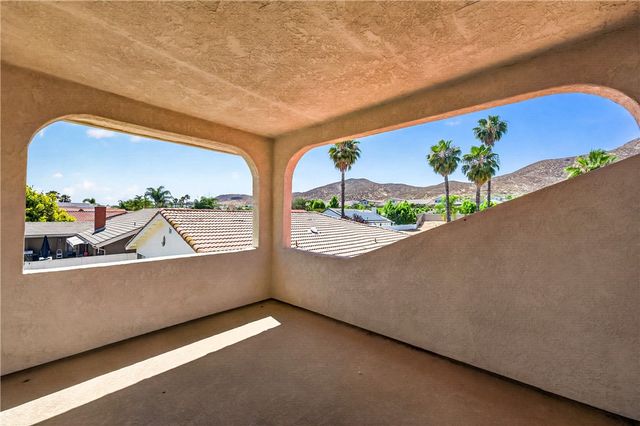 24140 Cruise Circle, Canyon Lake, CA 92587