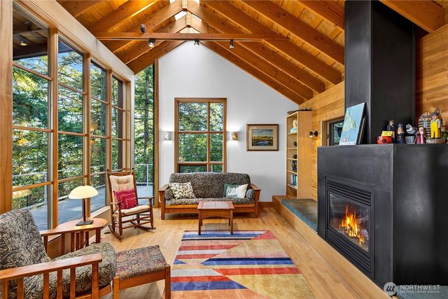 7457 Holiday Boulevard, Anacortes, WA 98221