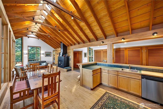 7457 Holiday Boulevard, Anacortes, WA 98221