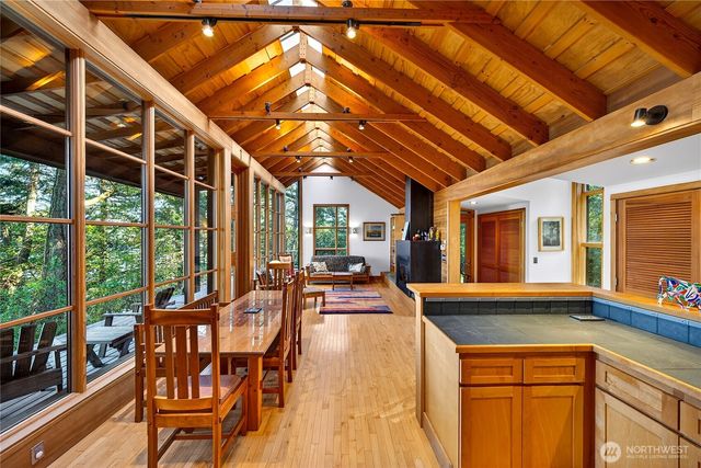 7457 Holiday Boulevard, Anacortes, WA 98221