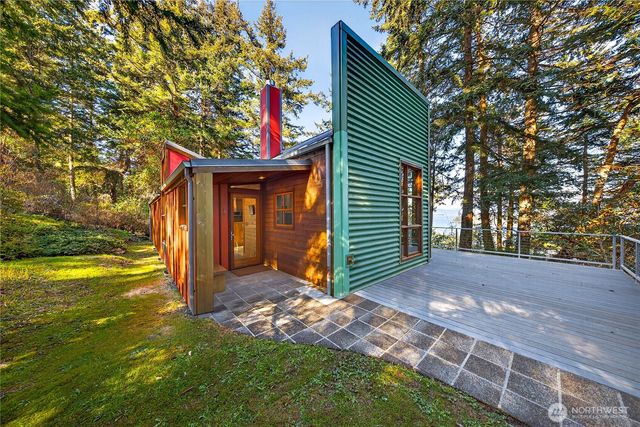 7457 Holiday Boulevard, Anacortes, WA 98221