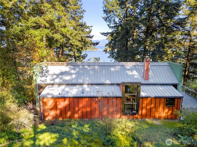 7457 Holiday Boulevard, Anacortes, WA 98221