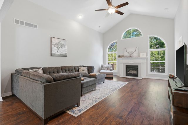 2709 CHAPEL WOOD TERR, Columbia, MO 65203