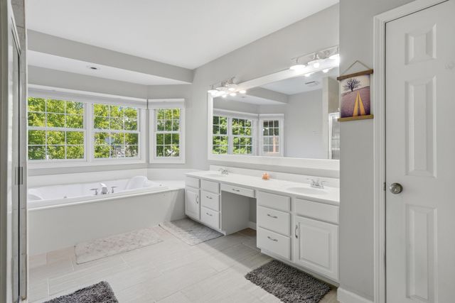 2709 CHAPEL WOOD TERR, Columbia, MO 65203