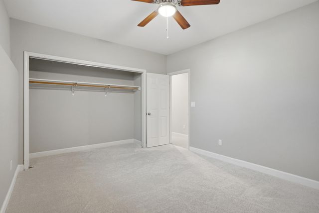2709 CHAPEL WOOD TERR, Columbia, MO 65203