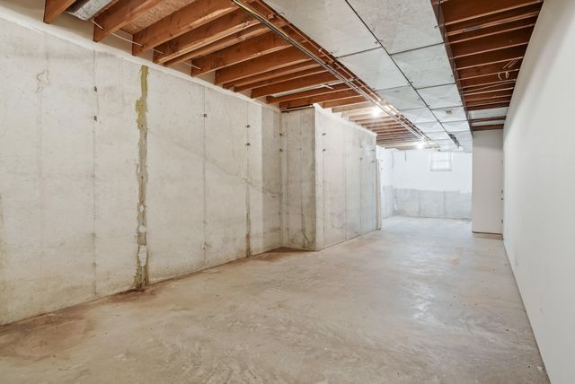 2709 CHAPEL WOOD TERR, Columbia, MO 65203