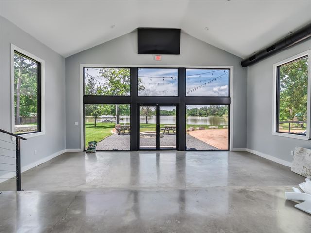 351 White Oak Drive, Houston, TX 77336