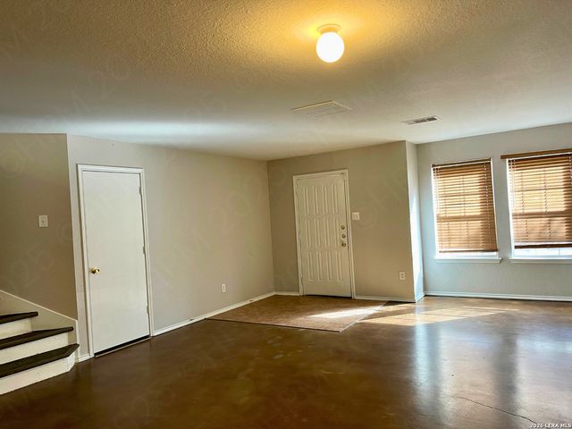 6119 Ironmill Creek, Converse, TX 78109