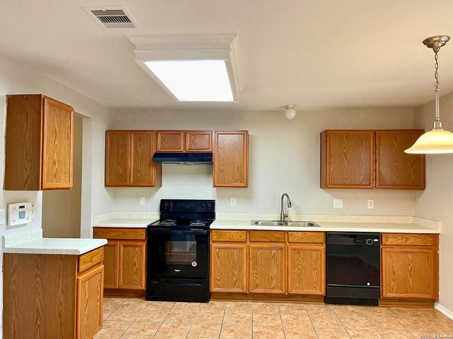 6119 Ironmill Creek, Converse, TX 78109