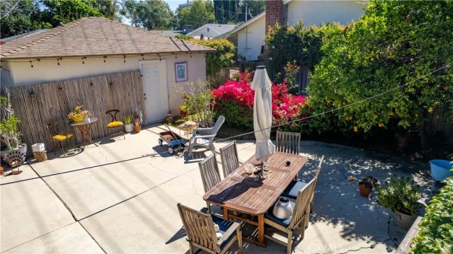 5238 Comercio, Woodland Hills, CA 91364