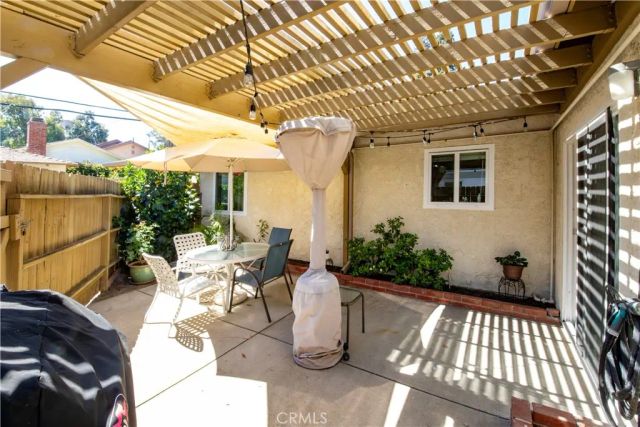 5238 Comercio, Woodland Hills, CA 91364