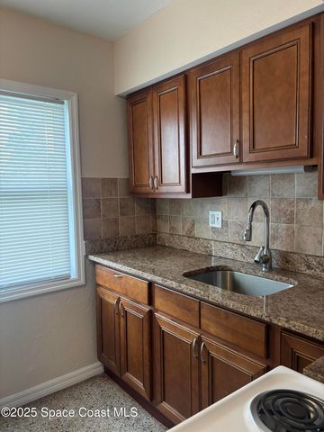 1420 Avocado Avenue 14, Melbourne, FL 32935