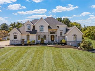 3858 Cranwood Street NW, North Canton, OH 44720