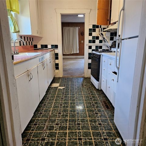 14817 Portland Avenue SW, Lakewood, WA 98498