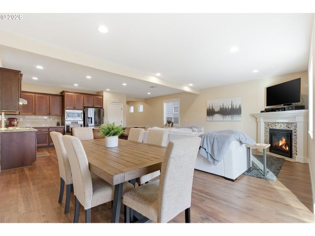 3750 Se MCKENZIE Ave, Hillsboro, OR 97123