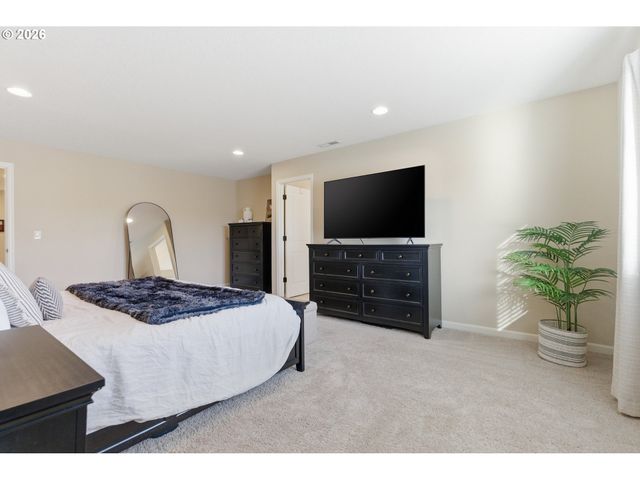 3750 Se MCKENZIE Ave, Hillsboro, OR 97123