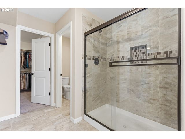 3750 Se MCKENZIE Ave, Hillsboro, OR 97123