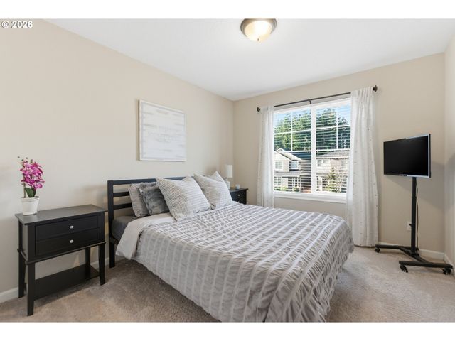 3750 Se MCKENZIE Ave, Hillsboro, OR 97123