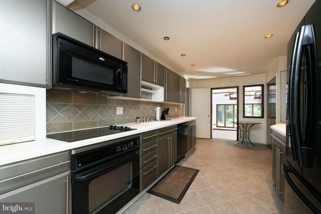 2 PLEASANT VIEW TERRACE, Marlton, NJ 08053