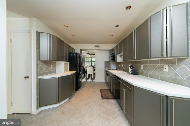 2 PLEASANT VIEW TERRACE, Marlton, NJ 08053