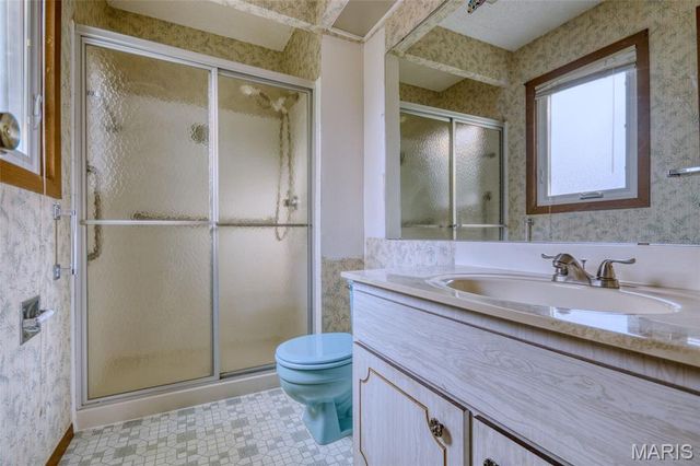 1938 Riverwood Trails Drive, Hazelwood, MO 63031