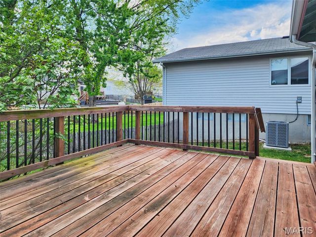 1938 Riverwood Trails Drive, Hazelwood, MO 63031